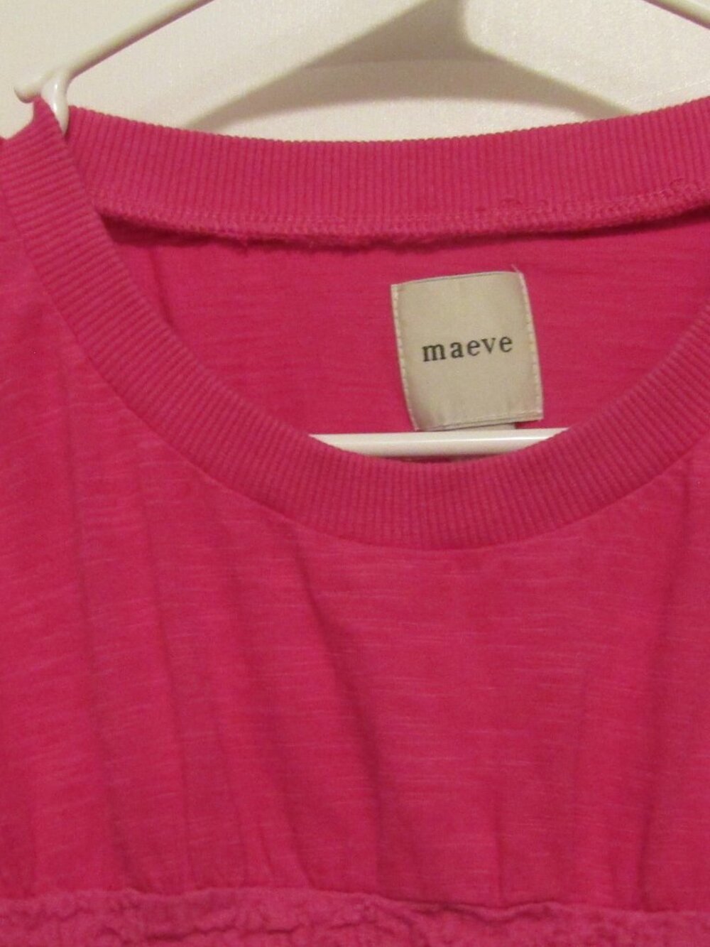 MAEVE ANTHROPOLOGY Hot Pink Textured Smocked TOP Size S - Picture 3 of 3